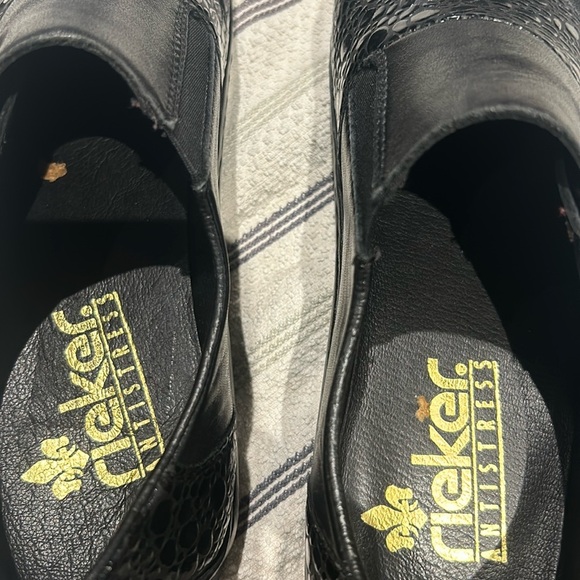 RIEKER Black Leather Flats Anti-Stress Slip-on Comfort Driving Loafer Shoes - Picture 8 of 16